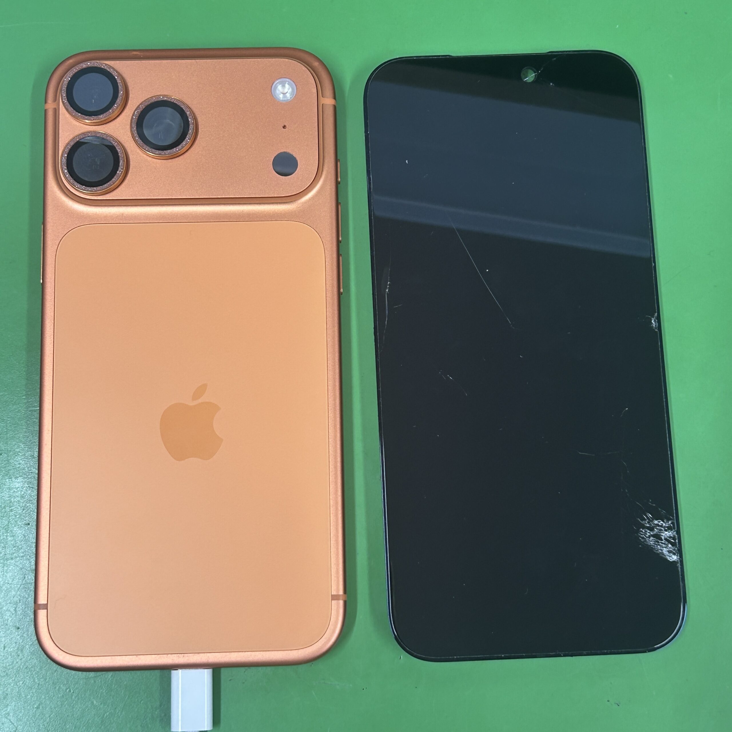 iPhone 17 Pro Max フロントパネル交換