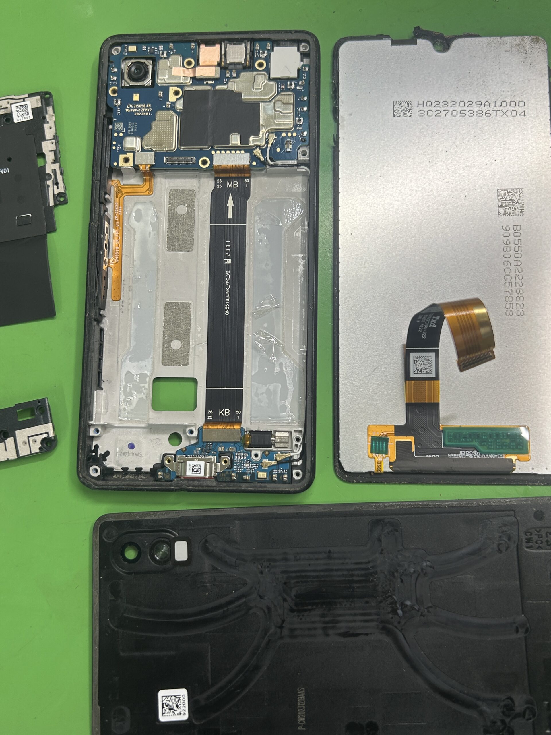 Android Xperia ACEⅡ フロントパネル交換
