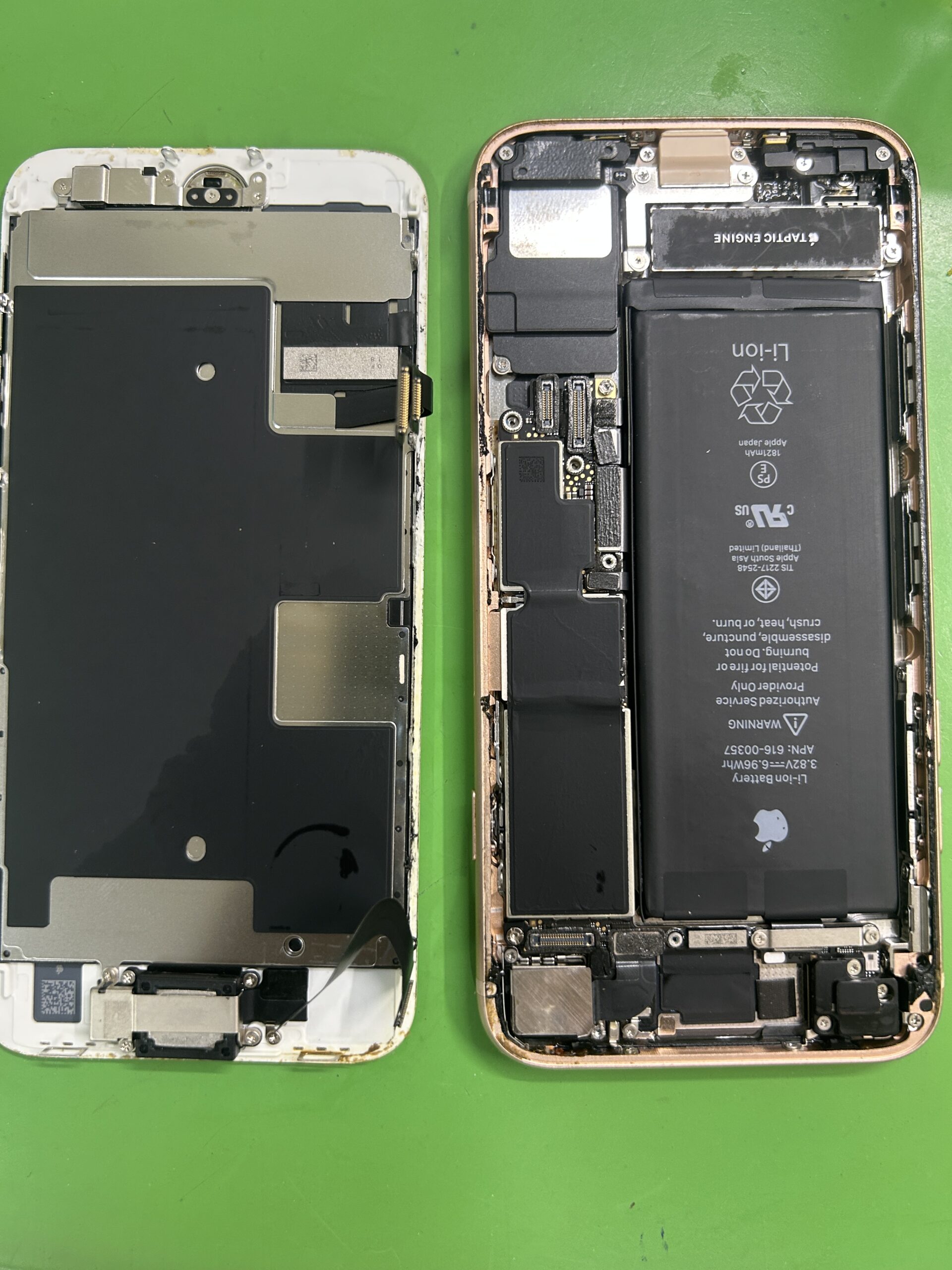iPhone 8 バッテリー交換