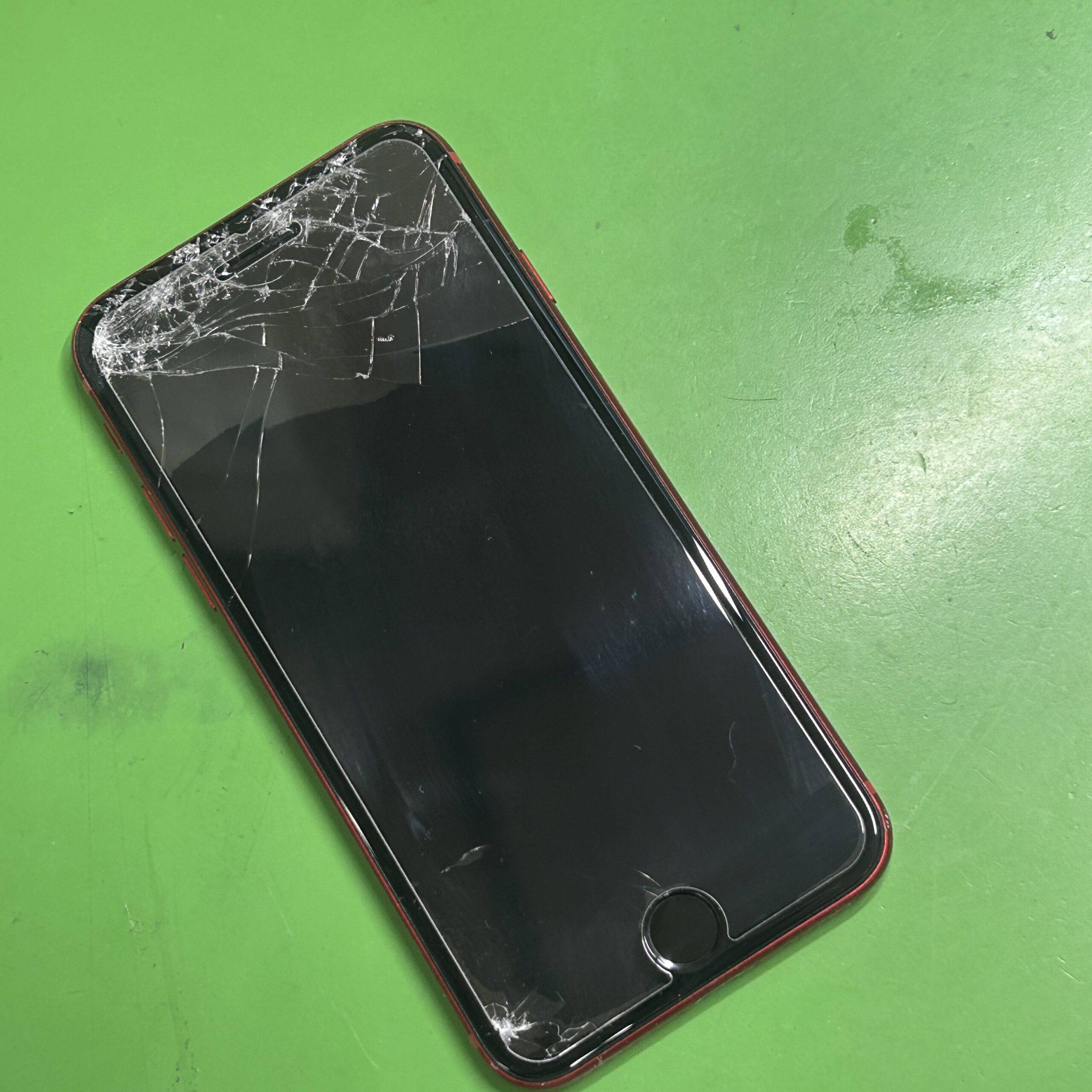 iPhone SE3 フロントパネル交換