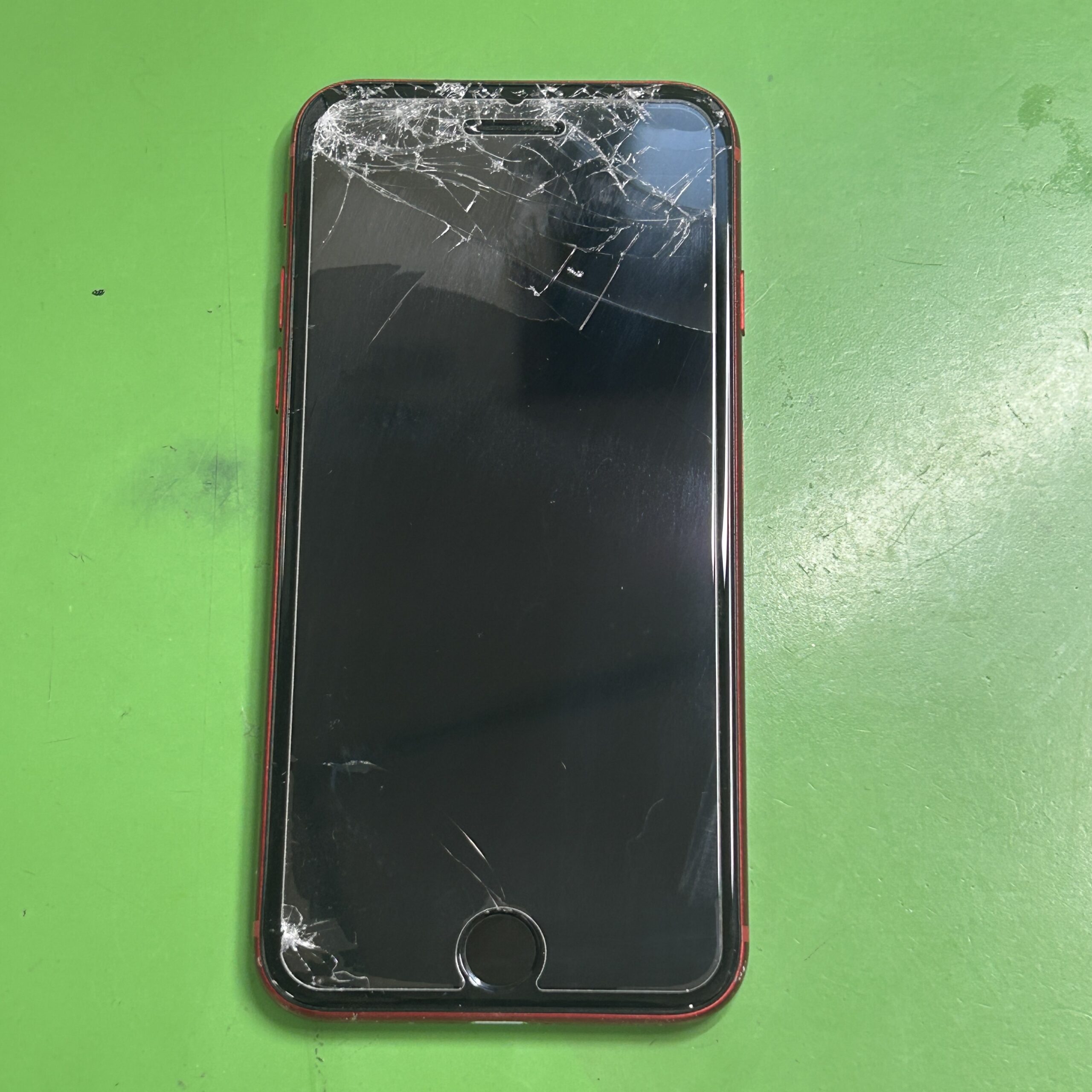 iPhone SE3 フロントパネル交換