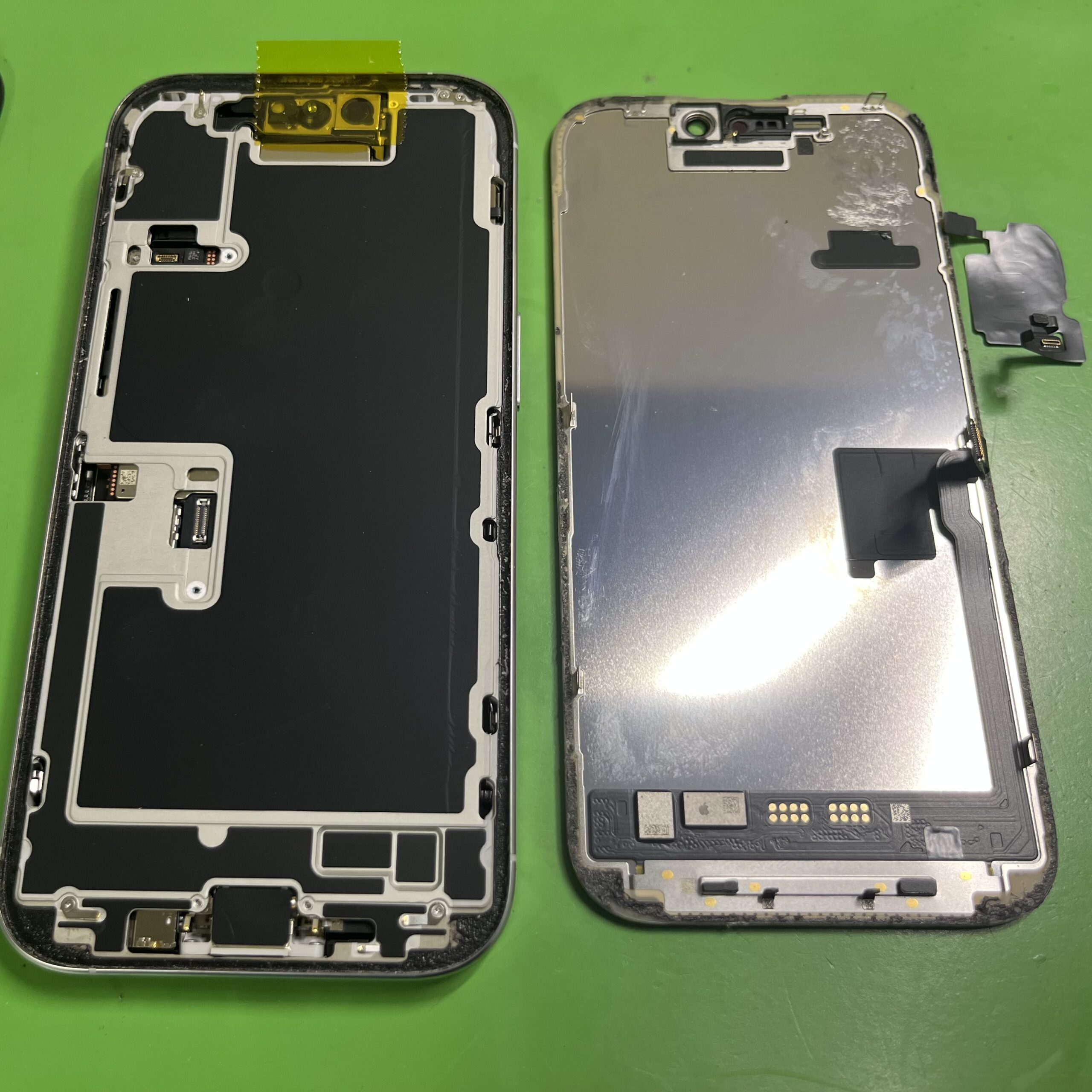 iPhone 16pro フロントパネル交換