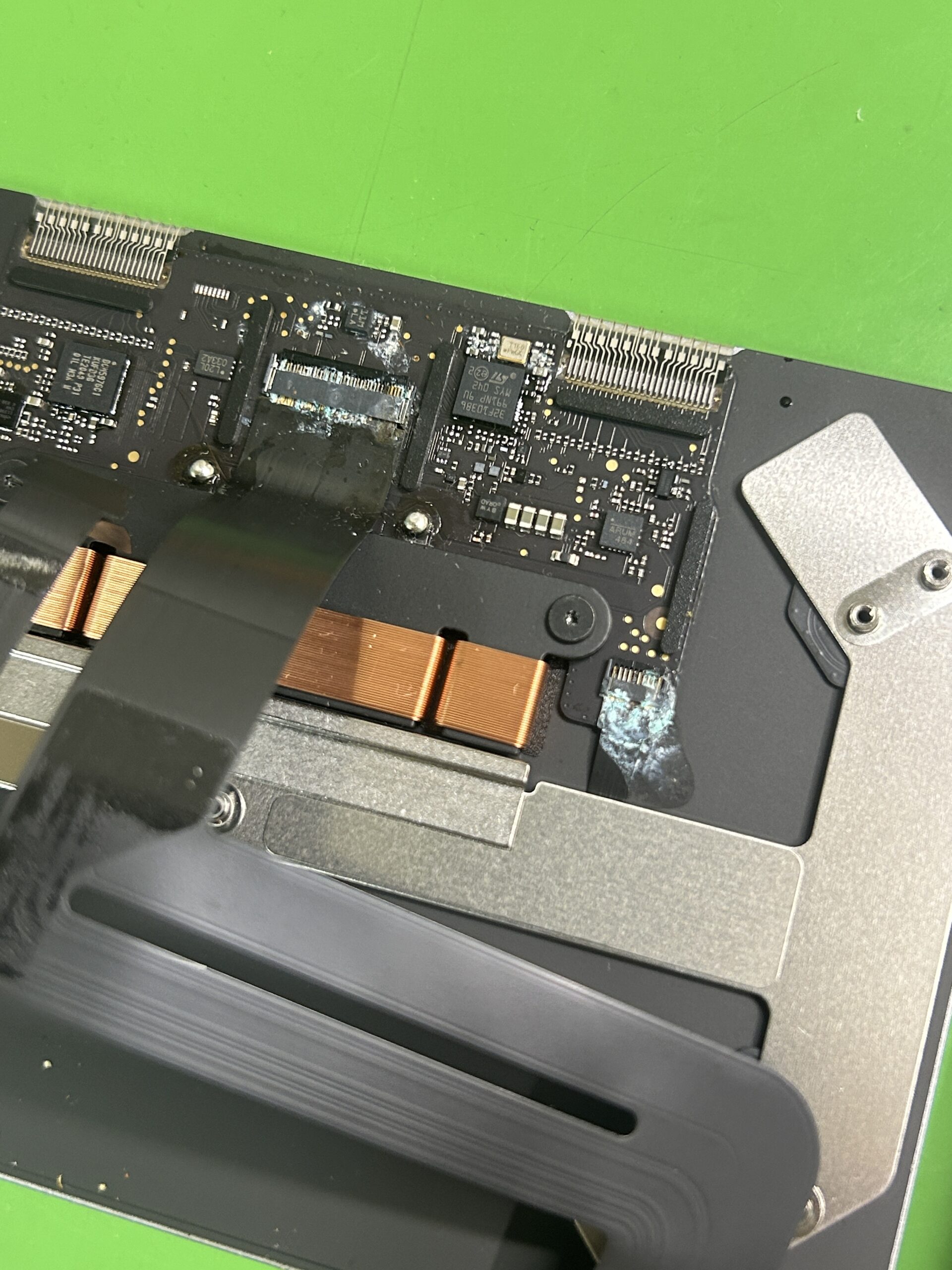 パソコン MacBook Pro13インチ2020 トラックパッド交換